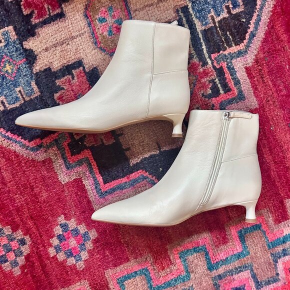 Everlane Kitten Cream Booties, NWT, Size: 7.5 - Picture 1 of 5